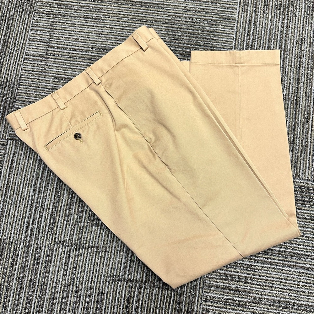Men’s Brooks Brothers 38 x 3 100% cotton beige pants like new condition